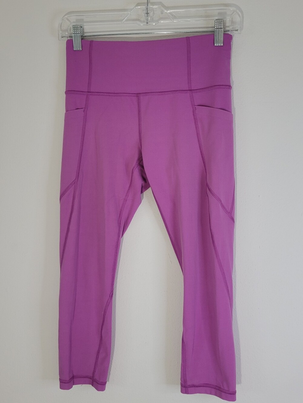 Athleta Women Size S Purple Active Capri Leggings